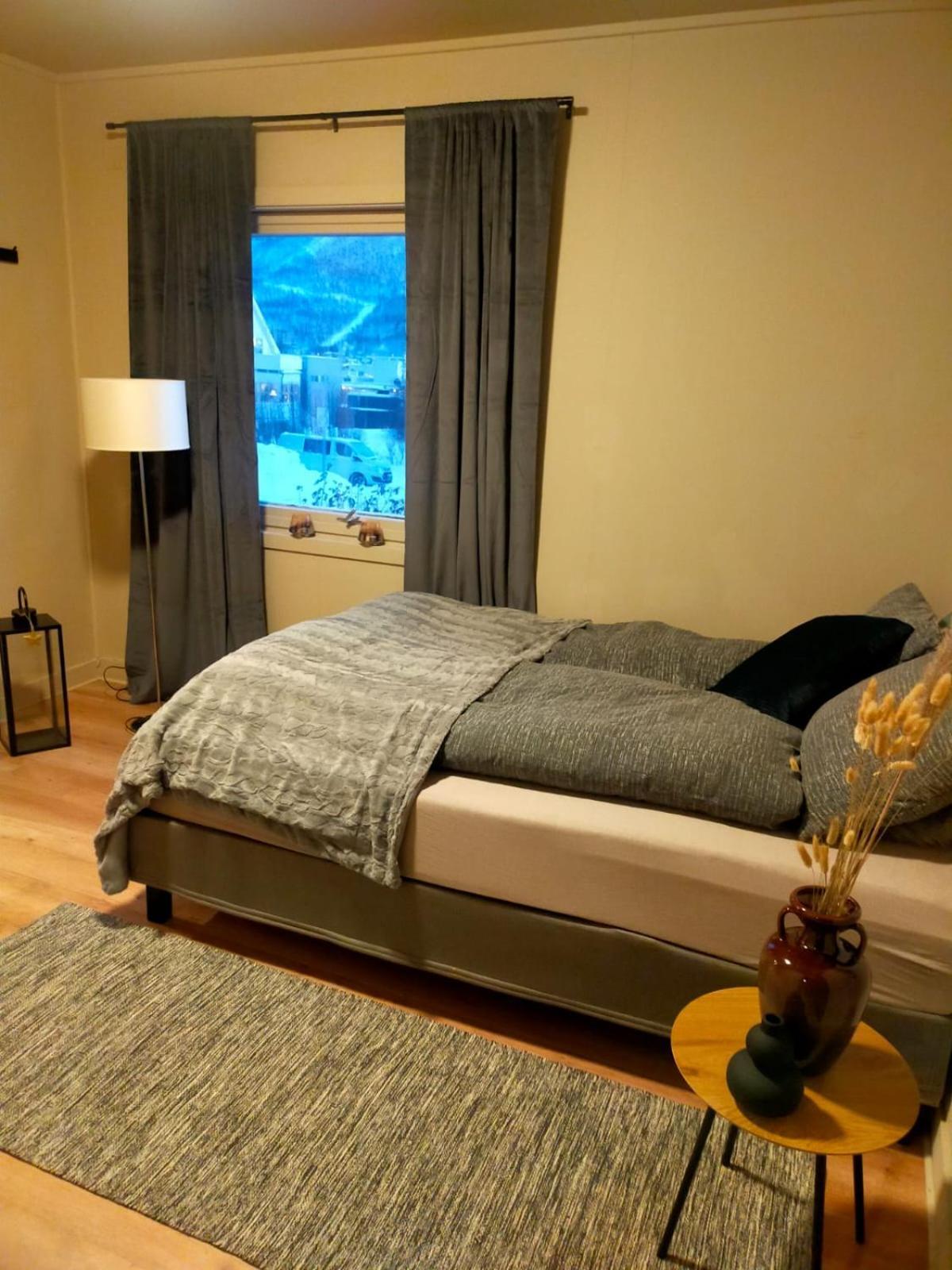 Leilighet Pa Sor Tromsoya Quarto foto